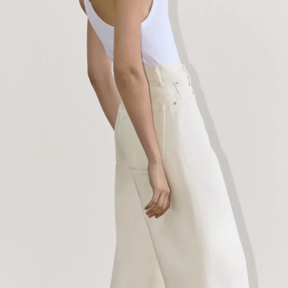 Everlane Cream Way High Jeans  w a Barrel like leg - Picture 3 of 10